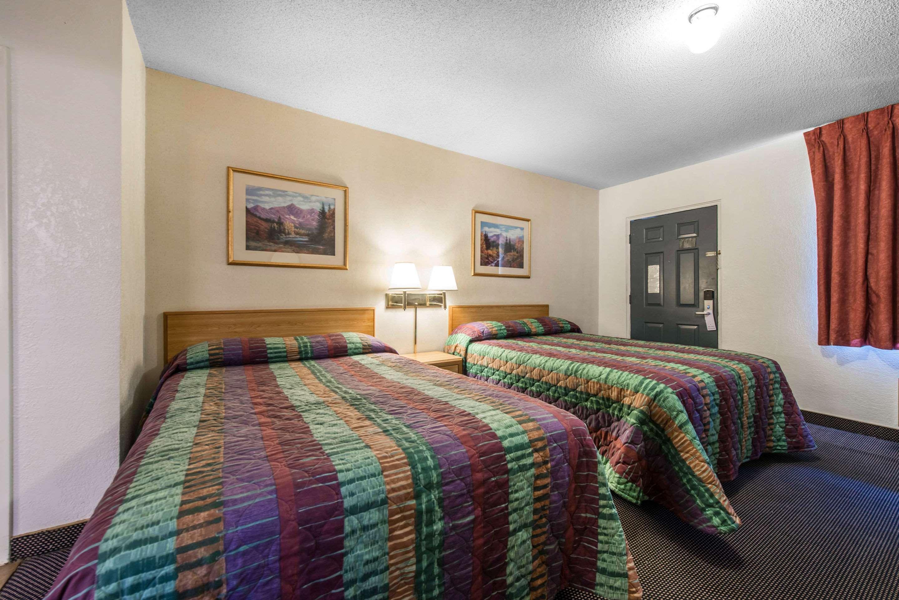 Rodeway Inn & Suites Colorado Springs Luaran gambar