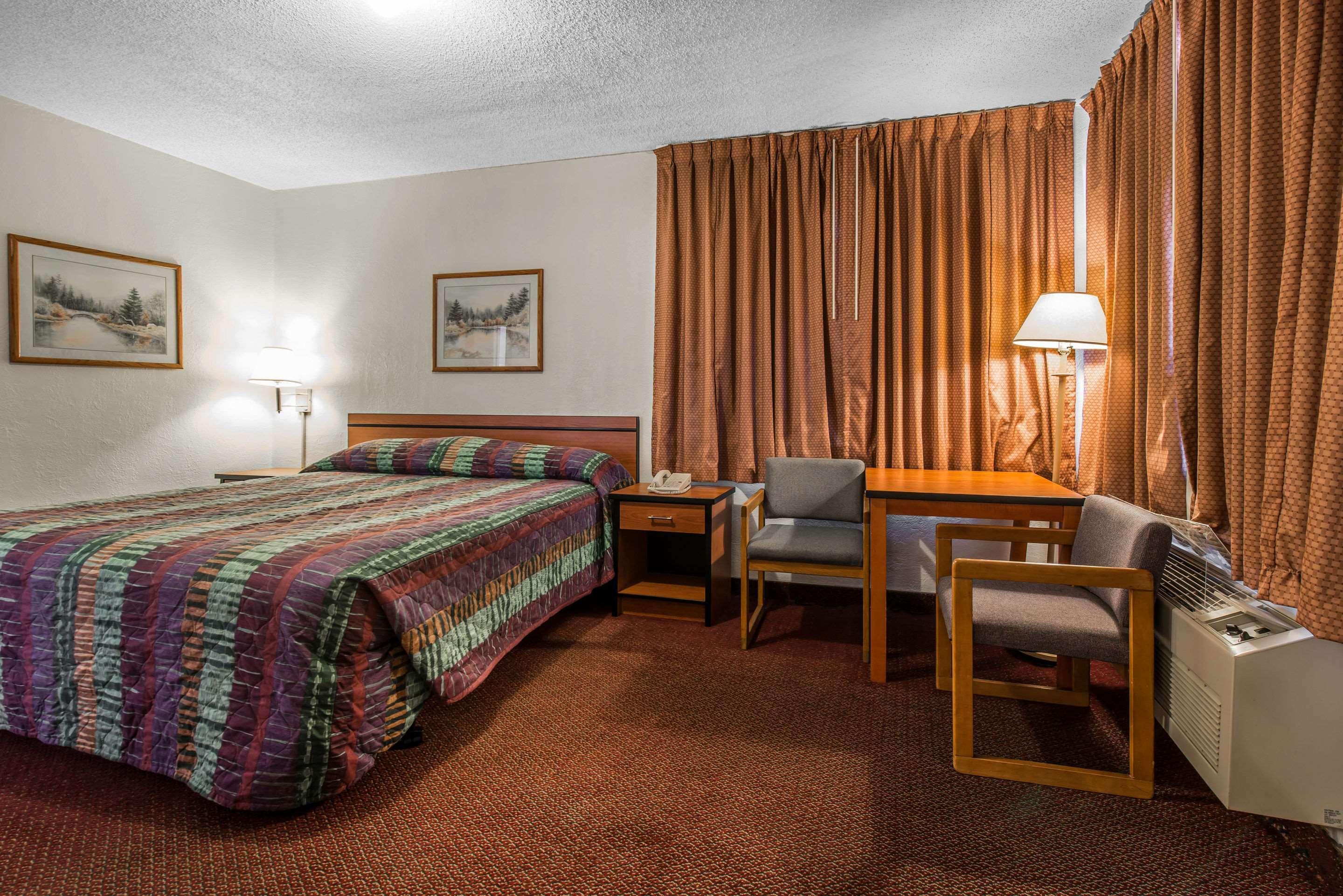 Rodeway Inn & Suites Colorado Springs Luaran gambar