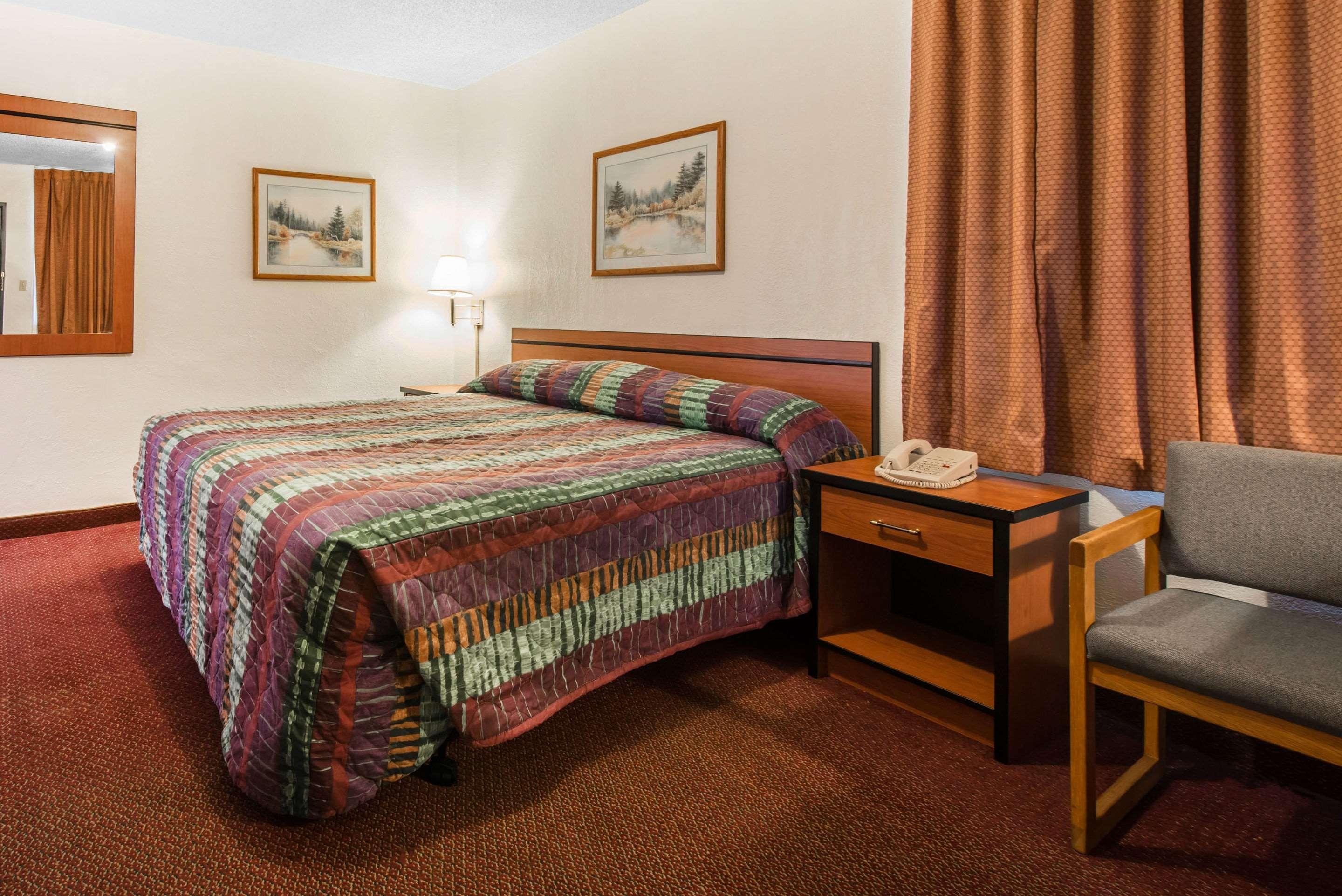 Rodeway Inn & Suites Colorado Springs Luaran gambar